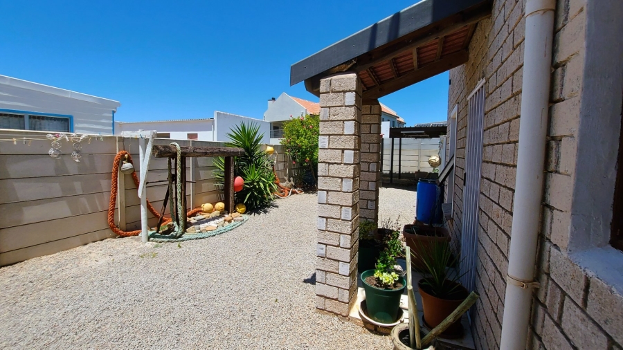 5 Bedroom Property for Sale in Britannia Bay Western Cape